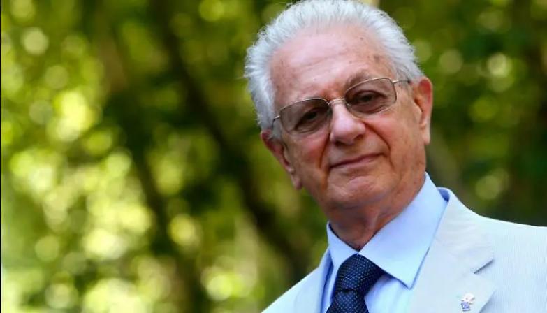 Berlinguer: &laquo;Cari dem, riscoprite la lotta: ora &egrave; tempo di opposizione&raquo;