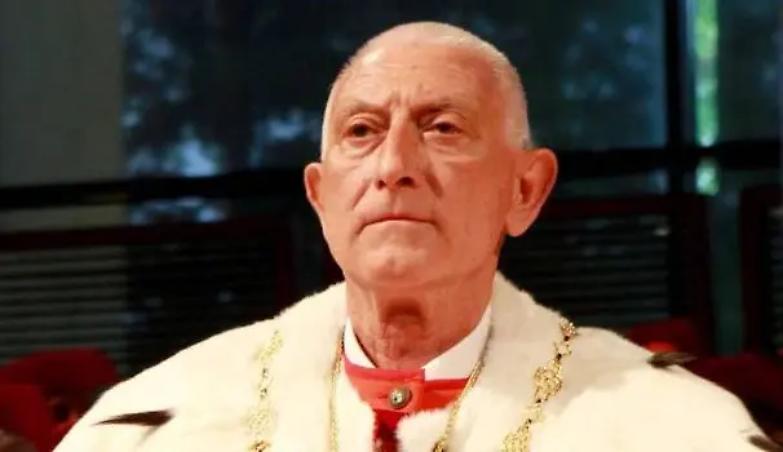 &laquo;Era un galantuomo: lo hanno oltraggiato per questo si &egrave; ucciso&raquo;