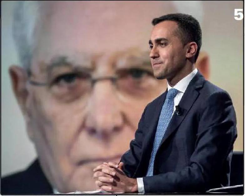 La vecchia guardia grillina ammette: &laquo;Siamo in difficolt&agrave;&raquo;