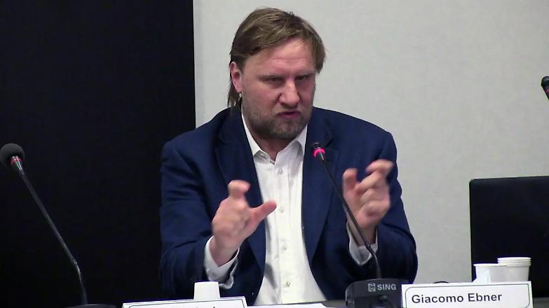 Ebner: &laquo;Voi avvocati, noi giudici: pari dignit&agrave; anche in Costituzione&raquo;