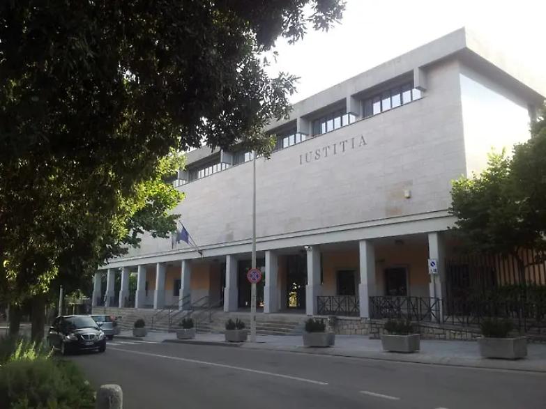 Assalto alla cronista che si &ldquo;impiccia&rdquo; nelle cose dei Pm