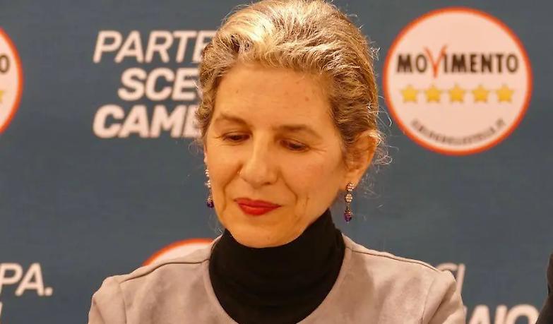 Lettera alla senatrice assenteista e al candiato nipote del boss