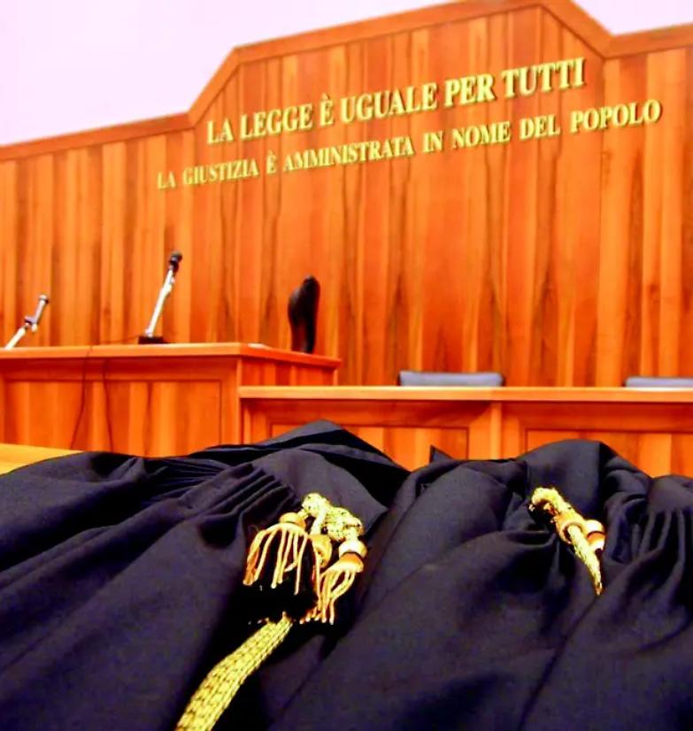 Consulta: giustizia lenta, ok agli indennizzi per i processi in corso