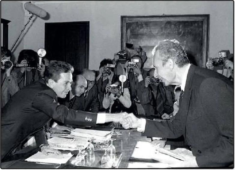 Era il &lsquo; 76: Dc e Pci se le dettero di santa ragione. Poi Moro e Berlinguer sedettero allo stesso tavolo