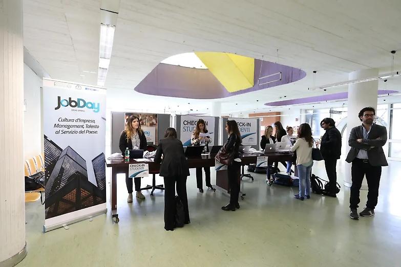 A Napoli cultura d&rsquo;Impresa, management, talento al servizio del Paese