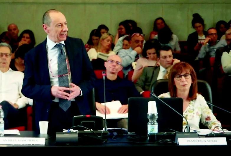 Mascherin: &laquo;Chi governa pensi ai diritti anzich&eacute; alla finanza&raquo;