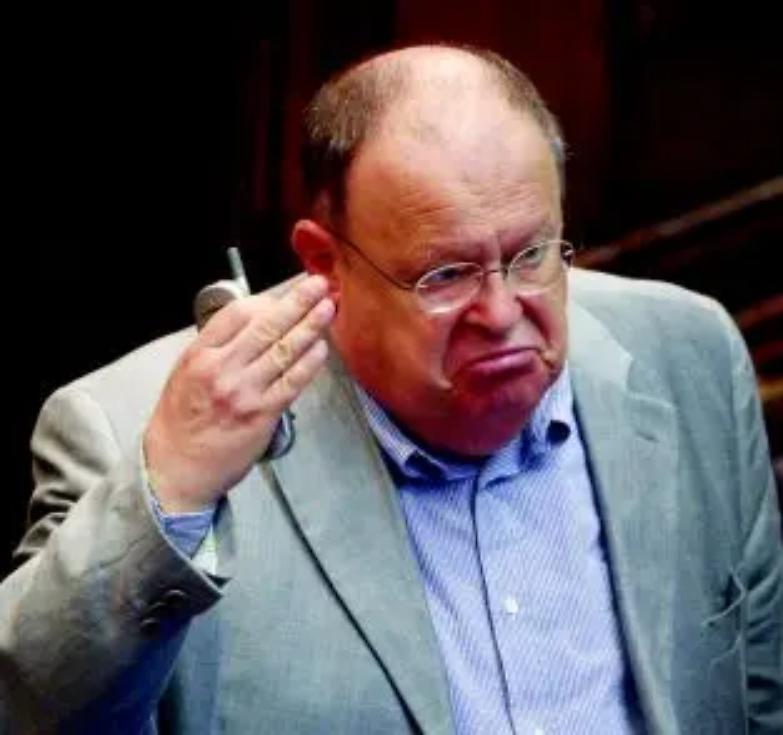 Cazzola: &laquo;Ma quanto piacciono ai giornali questi pentaleghisti...&raquo;