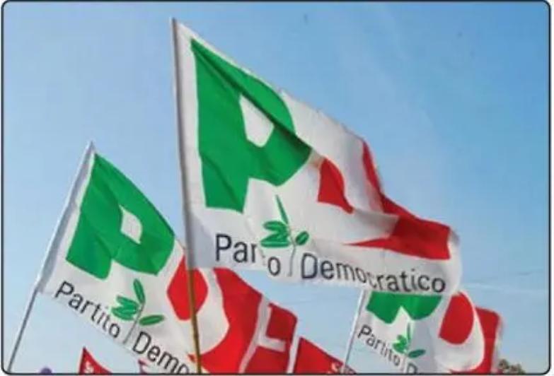 La corsa al funerale del Pd, ma il Pd non &egrave; morto