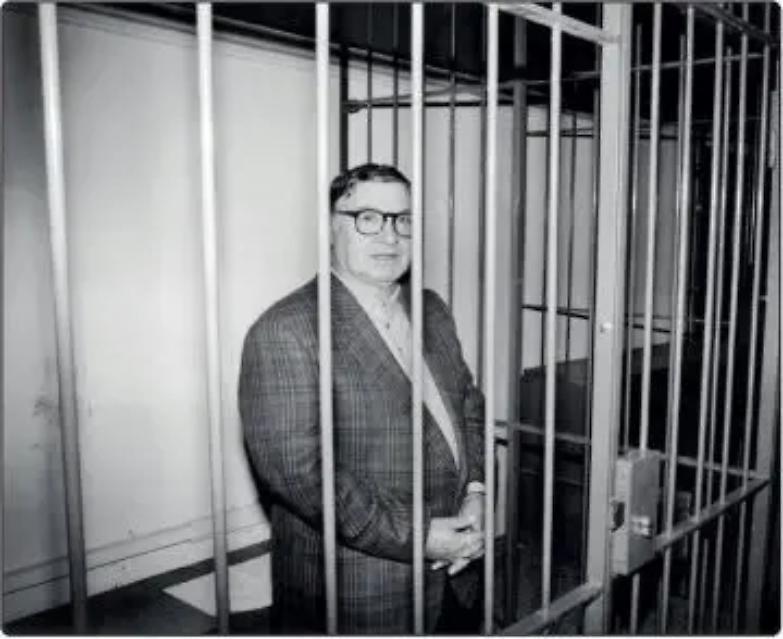 Anche la Consulta tratt&ograve; con la mafia?