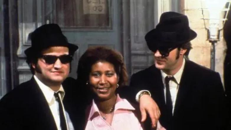 Addio Aretha, era impossibile resistere alla tua voce