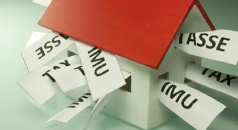 Ogni italiano paga 12mila euro di tasse. E la pressione salir&agrave;...