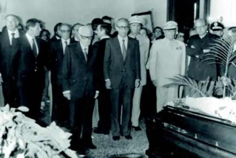 C&rsquo;&egrave; stato un tempo in cui il popolo contestava lo Stato