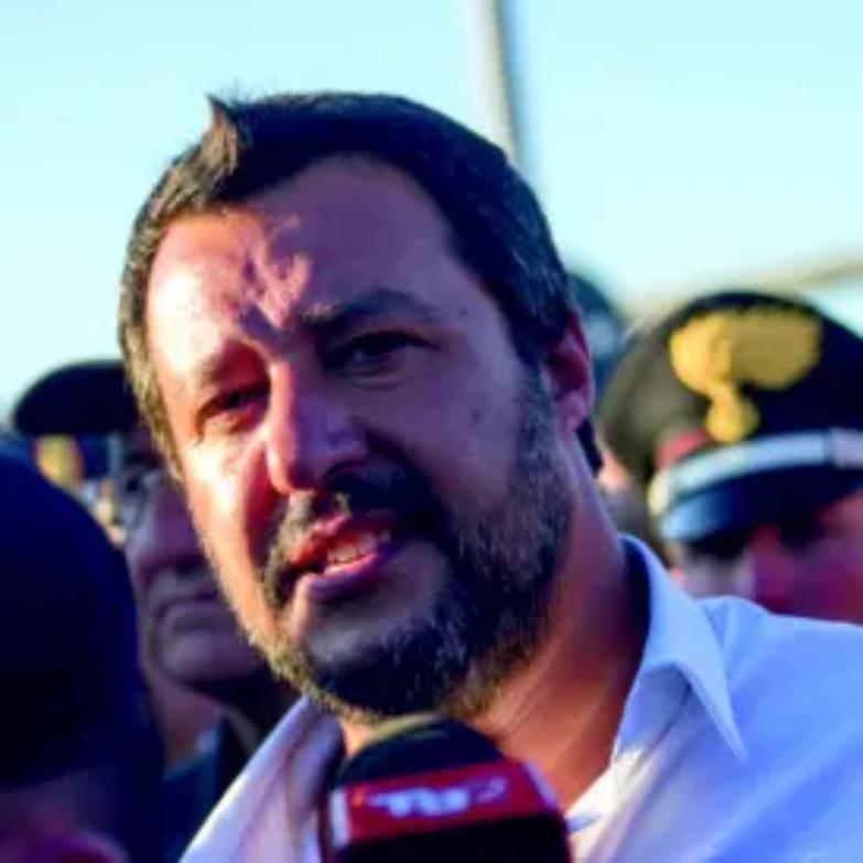 L&rsquo;assurda accusa di sequestro di persona Ma Salvini ha sbagliato nave
