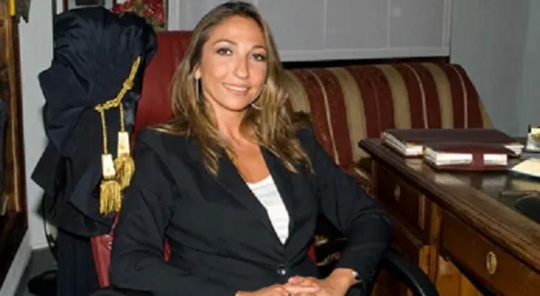 Zampogna si arrende: &ldquo;Sono vittima di un linciaggio&rdquo;