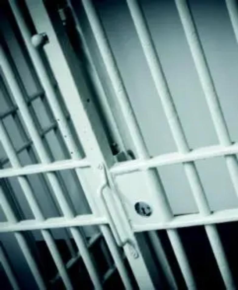 Cardiopatico e in sedia a rotelle. Cos&igrave; l&rsquo;hanno lasciato morire in cella