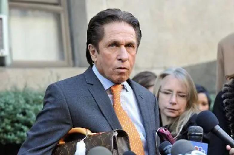 Riecco l'avvocato Heller. Specializzazione: salvare le star