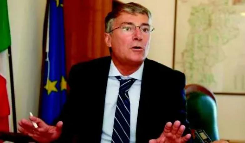 Carrelli Palombi: &laquo;Ecco perch&eacute; a noi giudici non interessa entrare in guerra con la politica&raquo;