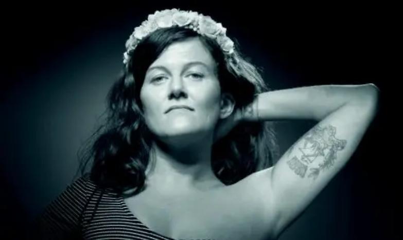 Alexandra, la finta vittima del Bataclan condannata per truffa