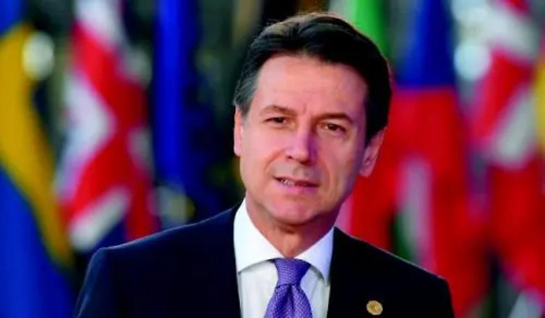 Caro Conte, c&rsquo;&egrave; posta per lei! L&rsquo;incubo greco del premier