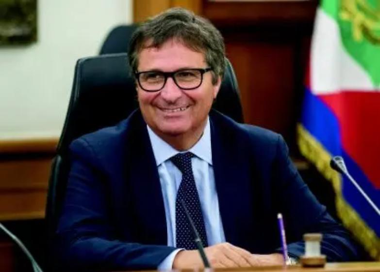 Incontro sui rapporti tra giudici e avvocati: l&rsquo;esordio di Ermini