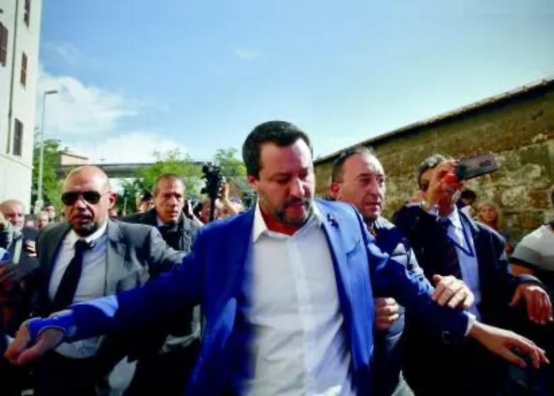 Omicidio Desir&eacute;e: tre fermati nella notte, dopo lo scontro Salvini-Raggi