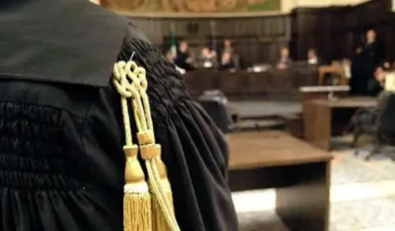 Assolti dopo 27 anni. "E ora risarciteli!"