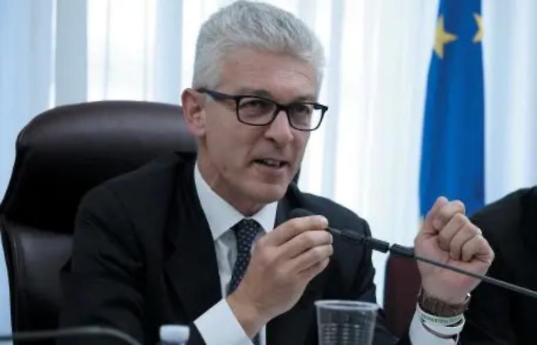 Morra vuole gli avvocati col &ldquo;bollino etico&rdquo;. Zanettin: no a schedature