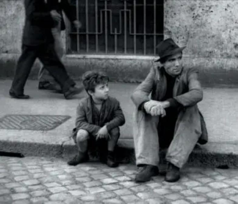 &ldquo;Ladri di biciclette&rdquo; ma con linciaggio finale