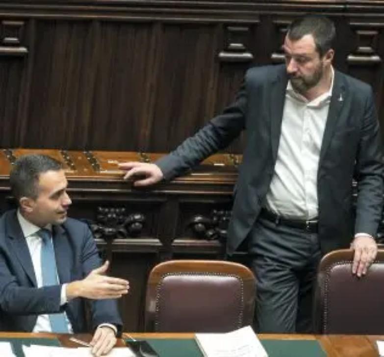 Ecotassa sulle auto: 5S: &laquo;&Egrave; nel contratto&raquo; ma Salvini dice no