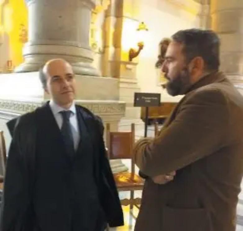 Il giudice copia la sentenza e lascia il nome dell&rsquo;imputato precedente