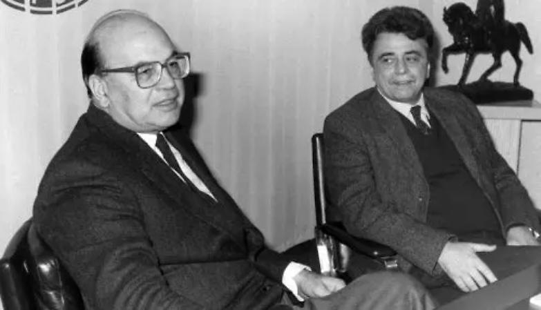 Nani, sirene e orchi: ecco i mostri che nutrono la politica