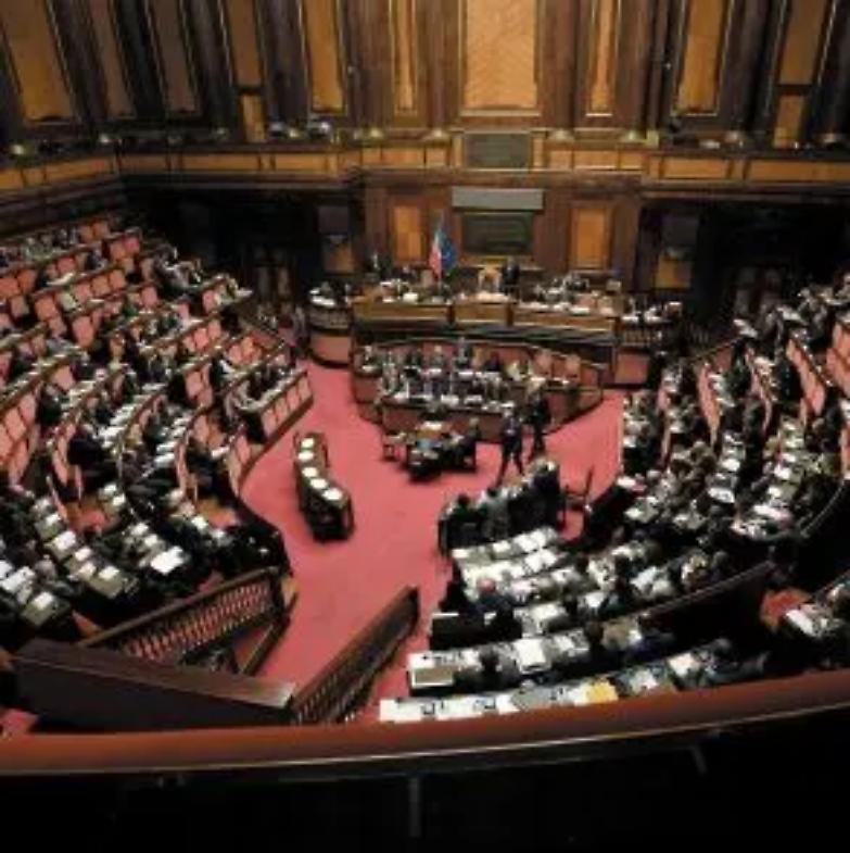 Addio senatori e deputati?