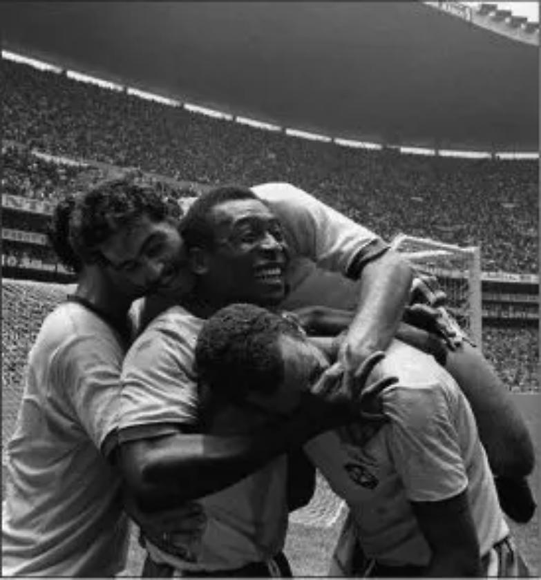 Se avessero fischiato Pel&egrave;...