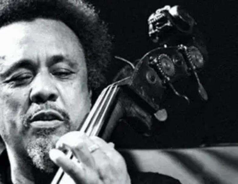 Cos&igrave; il folle Mingus cambi&ograve; il destino del jazz