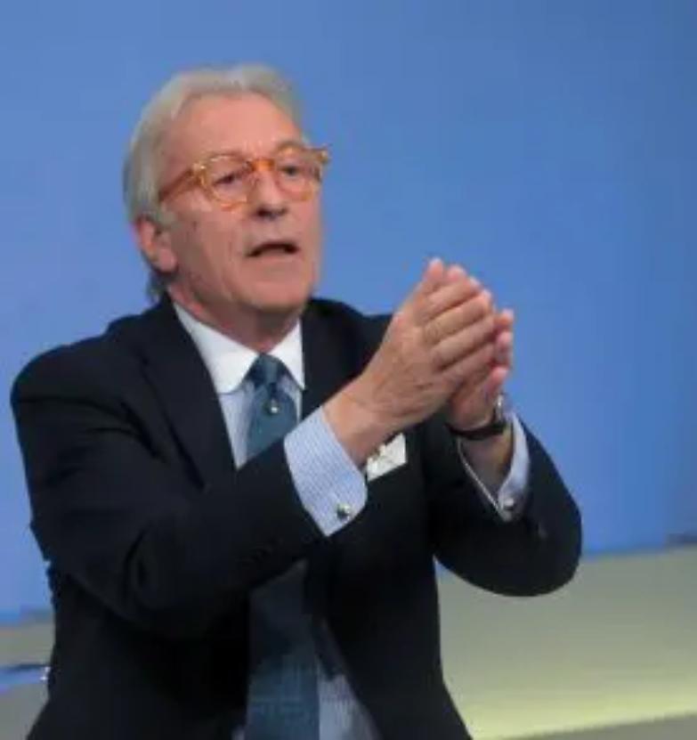 Feltri: &laquo;Se &egrave; colpevole vada in carcere, ma mi indigno per l'isolamento diurno&raquo;