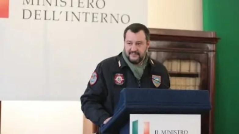 Salvini choc sul morto di Empoli: "Cosa doveva fare la polizia? Dargli brioche e cappuccino?"
