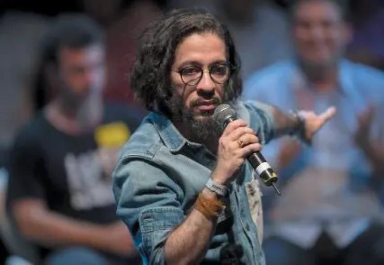 Minacciato di morte un parlamentare gay abbandona il Brasile