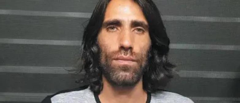 Il profugo curdo iraniano vince il premio letterario