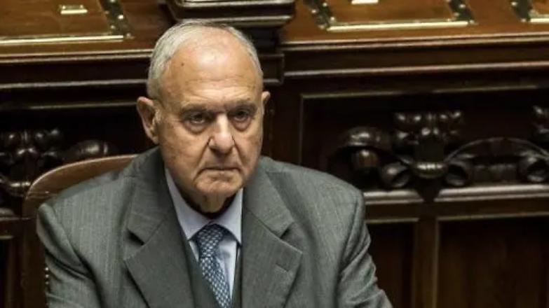 Savona alla Consob: Conte si libera dell&rsquo;anti- Tria...