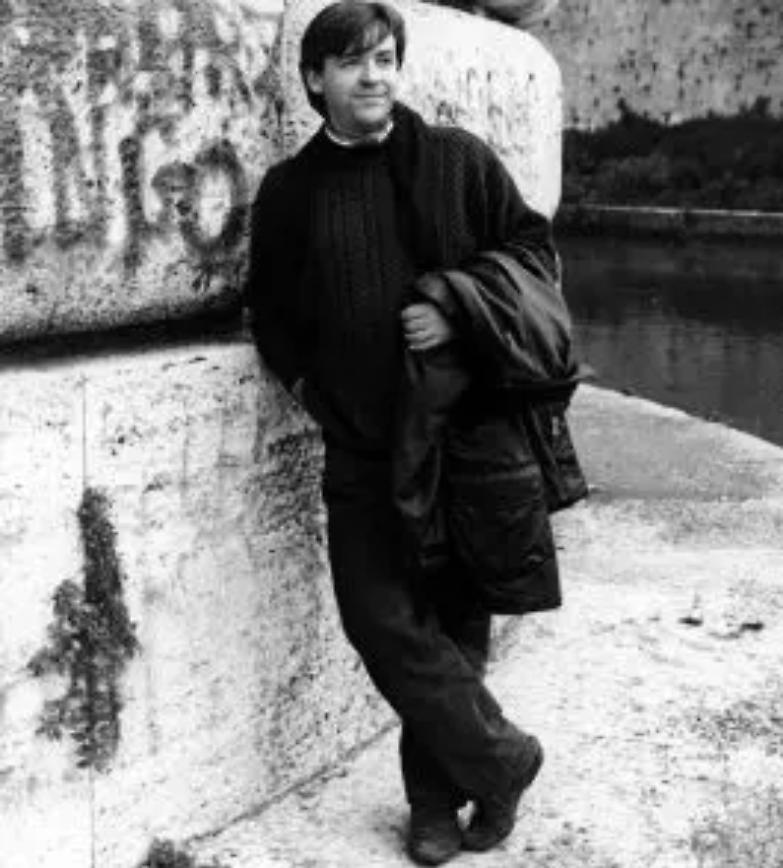 Grazie prof: ritorna il bel &ldquo;Registro di classe&rdquo; di Sandro Onofri