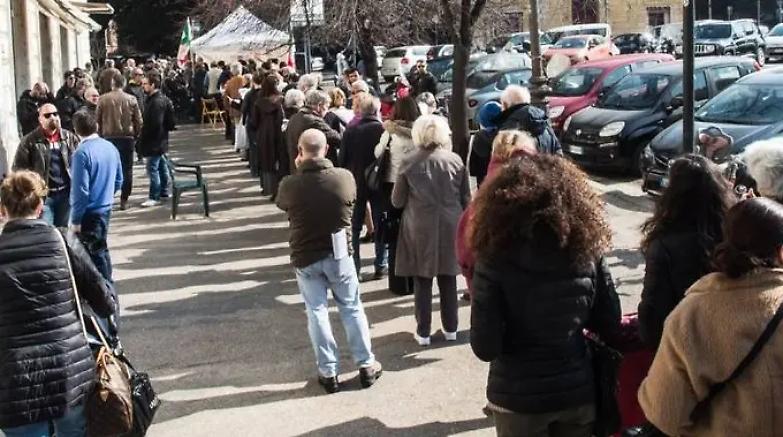 Primarie Pd: code ai gazebo per scegliere il nuovo segretario