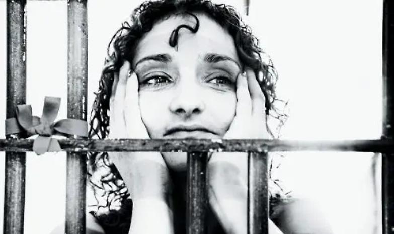 La difficile vita in cella delle 2600 detenute italiane