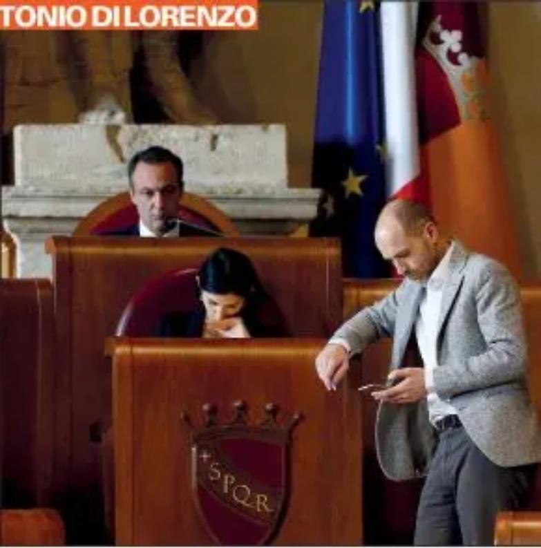 "Congiunzione astrale", il giorno degli interrogatori: &laquo;De Vito si dichiara innocente ma &egrave; stato gi&agrave; crocifisso...&raquo;