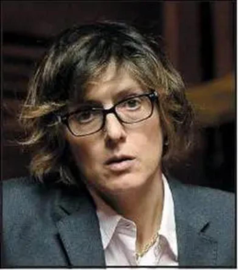 Il &ldquo;codice rosso&rdquo; per le donne maltrattate, addio allo Stato che abbandona le vittime