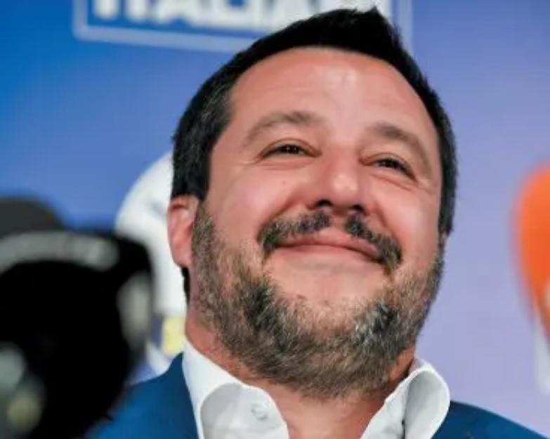 Il solito Salvini: vince, rassicura i 5S e fa il prezioso con Fi