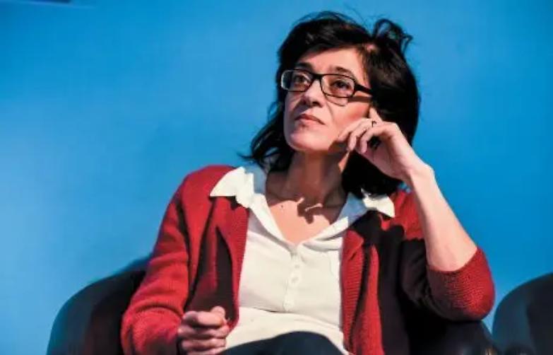 Michela Marzano: &laquo;Che paura essere liberi, stiamo ritornando alla servit&ugrave; volontaria&raquo;
