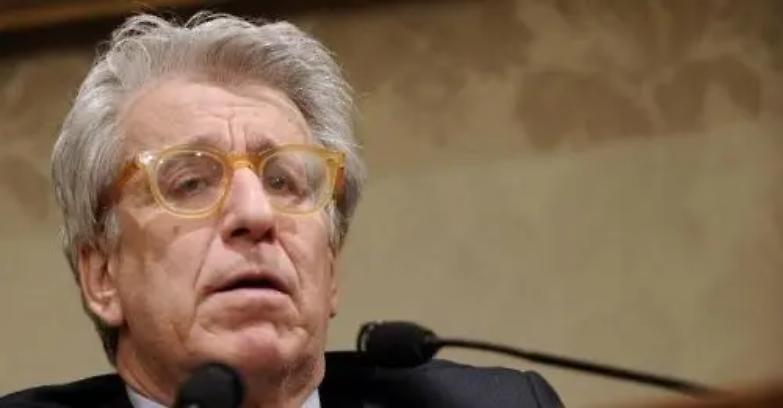 Manconi: &laquo;L'Italia non &egrave; razzista, ma la xenofobia dilaga&raquo;