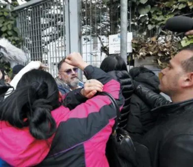 Torre Maura, Stasolla: &laquo;Raggi come Alemanno, crea solo nuovi campi&raquo;. Nuova protesta tra i residenti