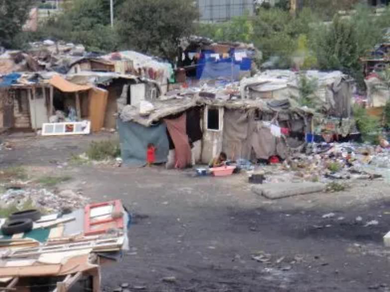 &laquo;Nelle periferie cresce l&rsquo;ostilit&agrave; per i nomadi&raquo;