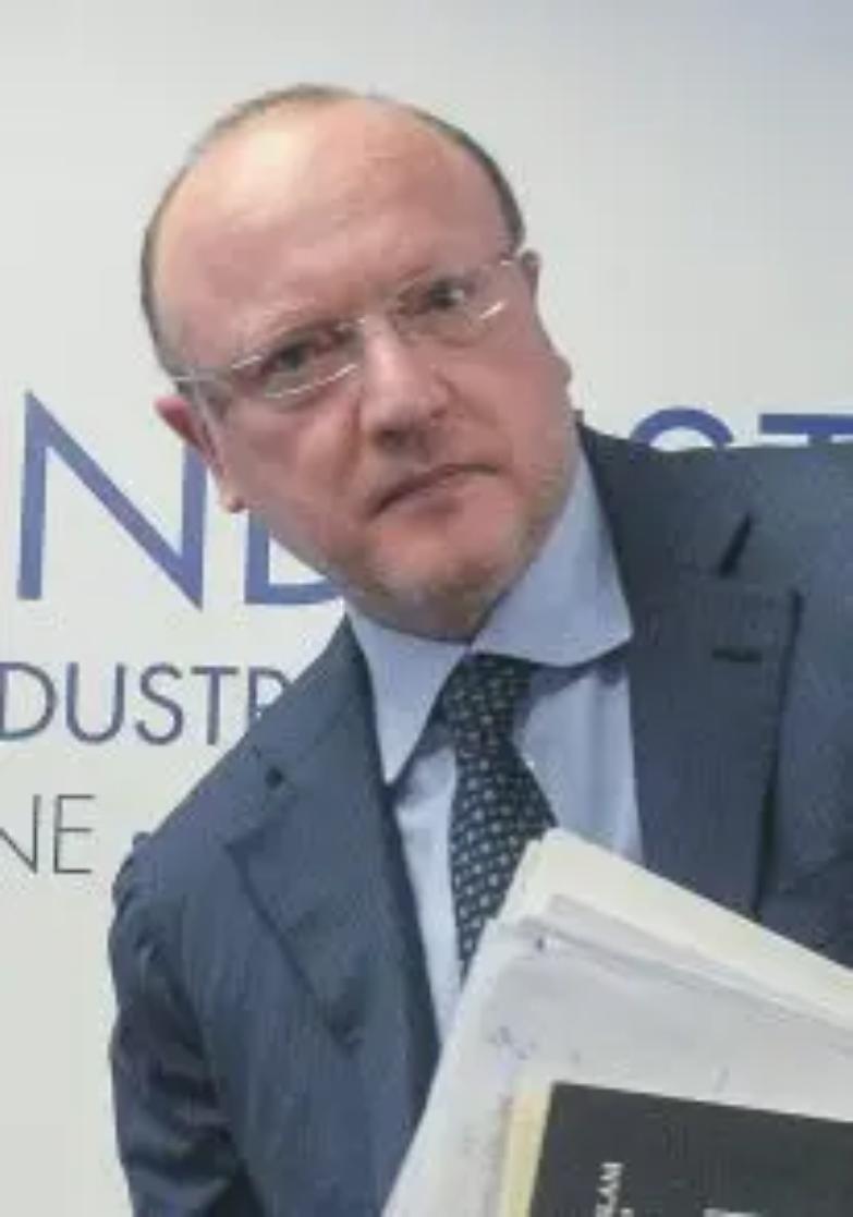 Confindustria e sindacati: &laquo;Il Def mostra la realt&agrave;&raquo;